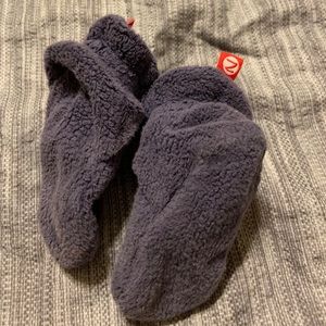 Zutano booties EUC 6 month
